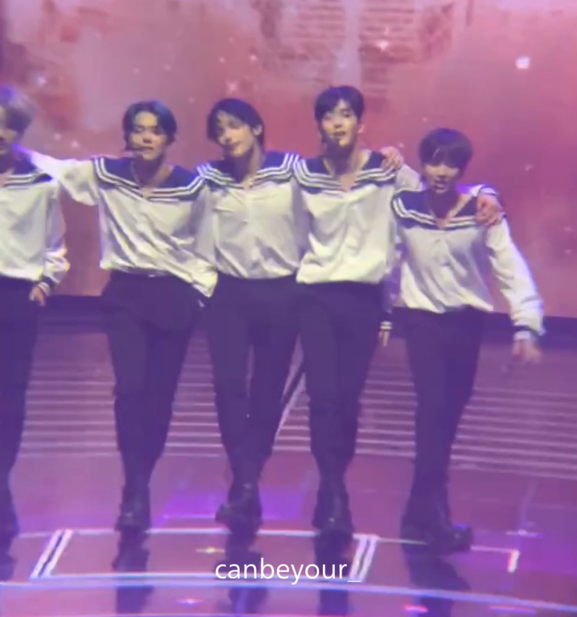 [잡담] 작고 소중한 태현이(키 177cm) | 인스티즈