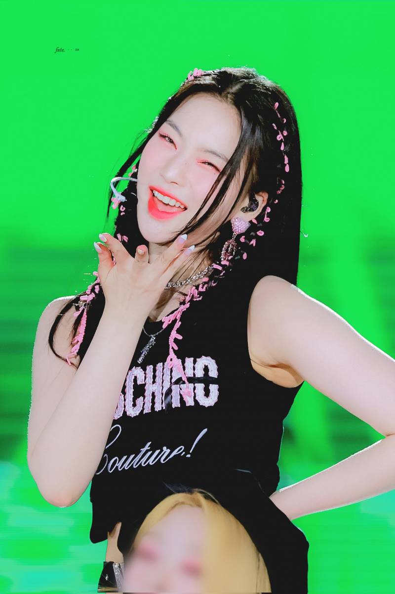 [잡담] 아 드콘 때 아이사 개이뻐 | 인스티즈