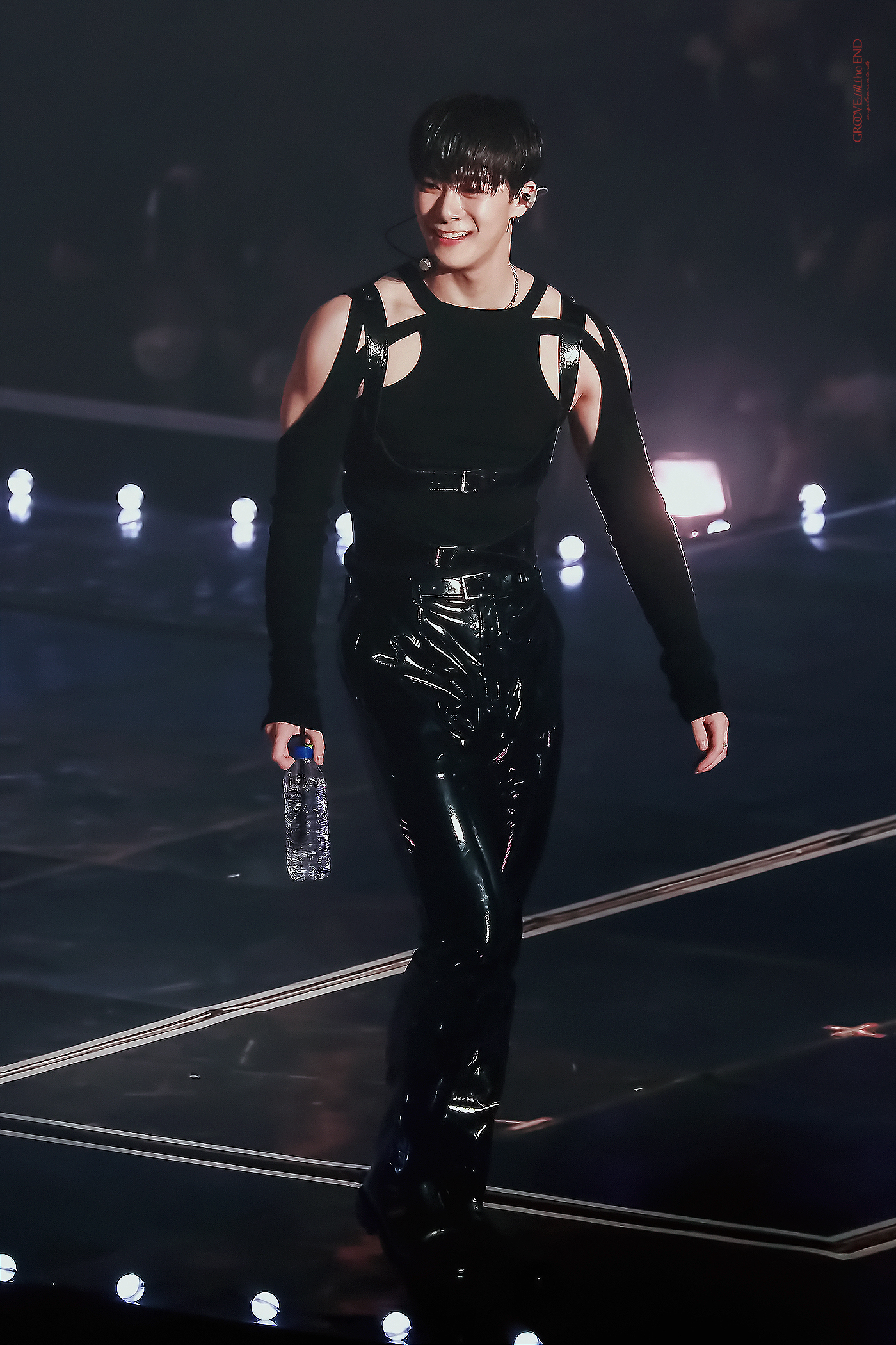 [잡담] 정윤경 코디 문빈 의상 리폼해서 입힌거 진짜 독기다 | 인스티즈