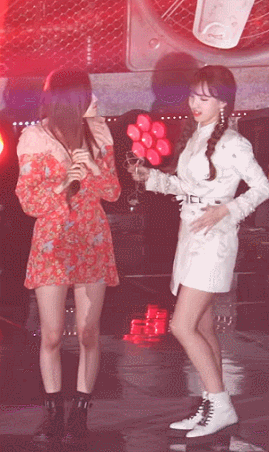 [잡담] 이짤에서 나연이 추는 춤 무슨 춤이야?? | 인스티즈