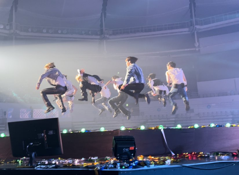 [잡담] 무대 위 날아다니는 에이티즈 | 인스티즈