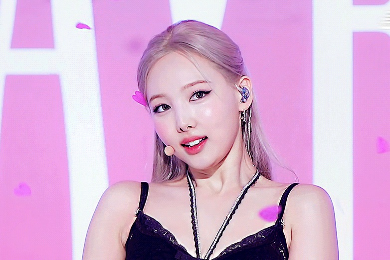 [잡담] 나연은 진짜 아이돌 하려고 태어난 게 맞나봄 | 인스티즈