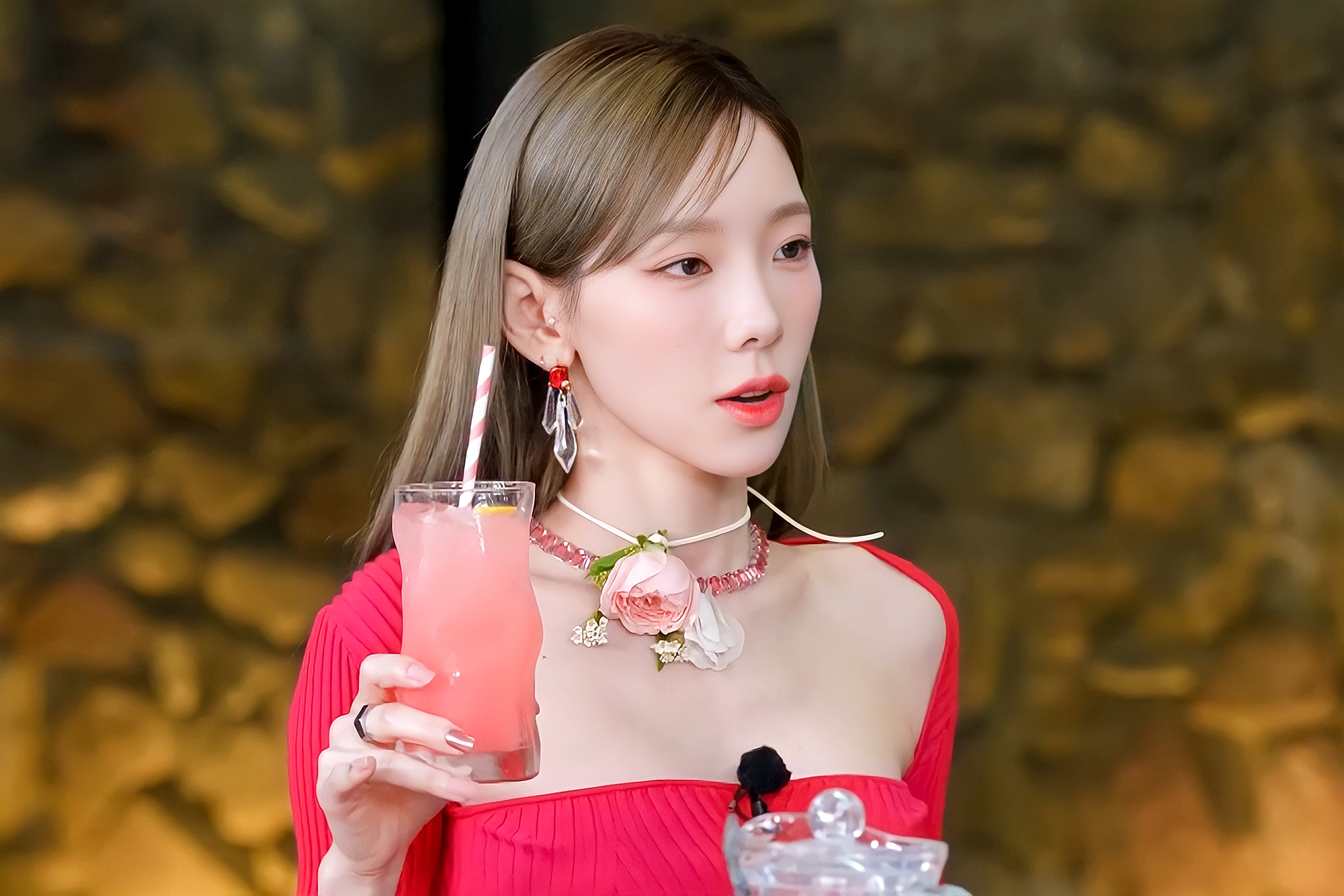 [잡담] 소시탐탐 홀리데이 태연 진짜 이쁘다 .. | 인스티즈