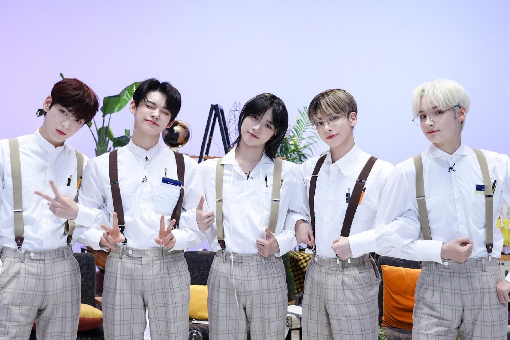 [잡담] 투바투 팔짱끼는거 왤캐 좋지? | 인스티즈