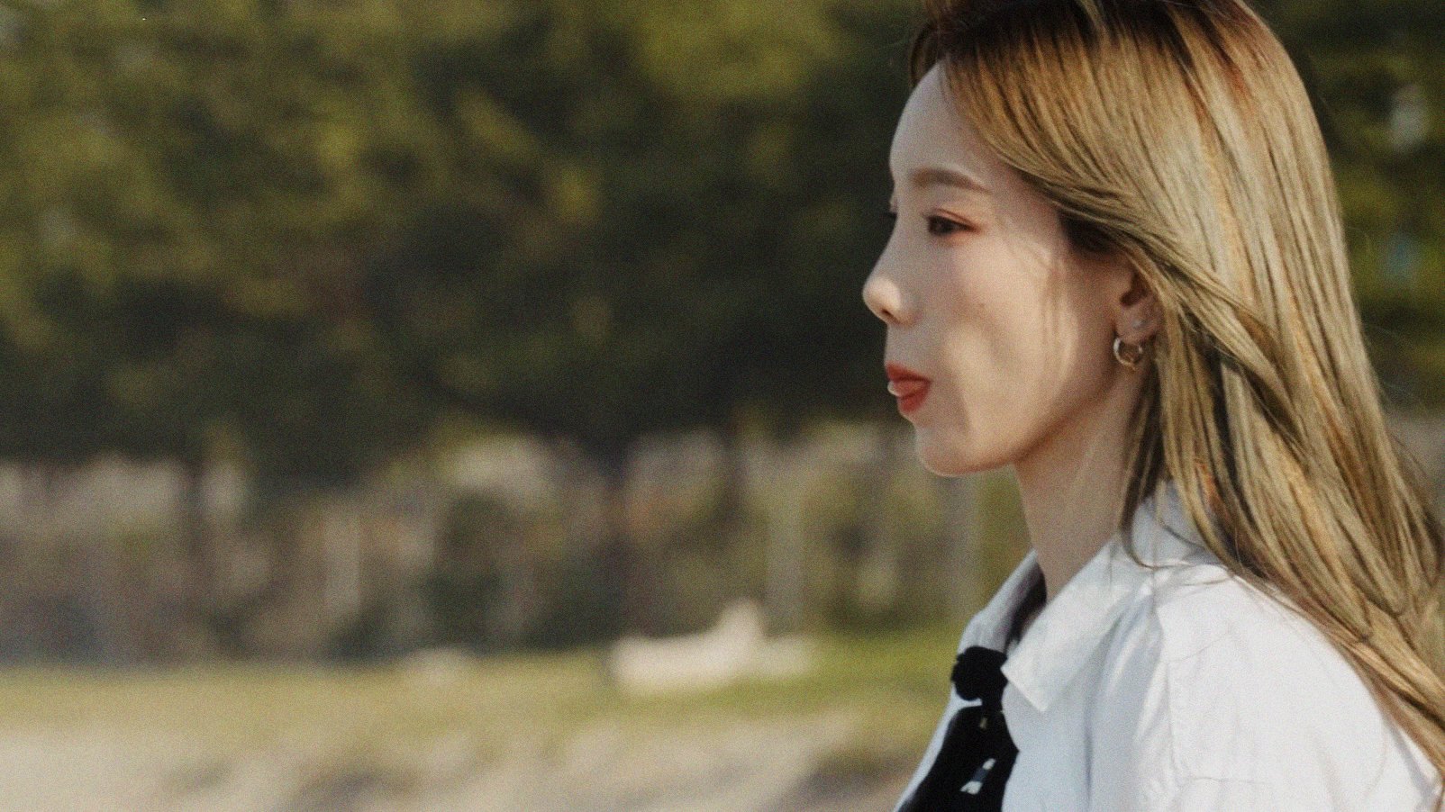 [잡담] 태연 걍 바다보는 건데 ㄹㅇ 잘생겼어 김이케 닉값하심 | 인스티즈