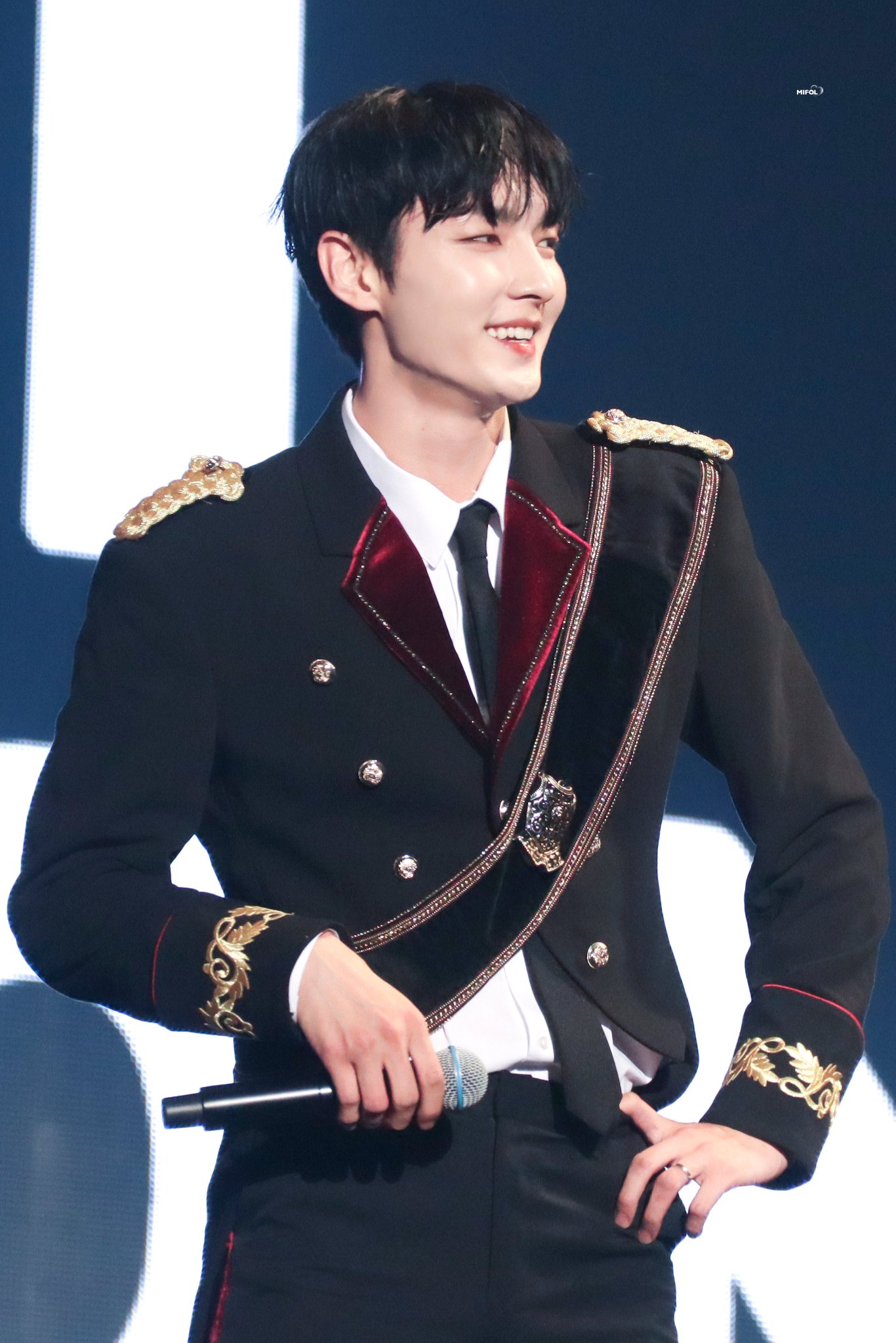 [잡담] 갭차이 쿨타임 찼다ㅠ 반쪽하트 해주는 내 깜고 봐주라ㅠ | 인스티즈