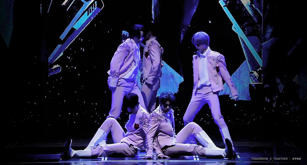 [잡담] 투바투 콘서트 무대 짤 다운 받은거 보는데 진짜 예쁘다 | 인스티즈