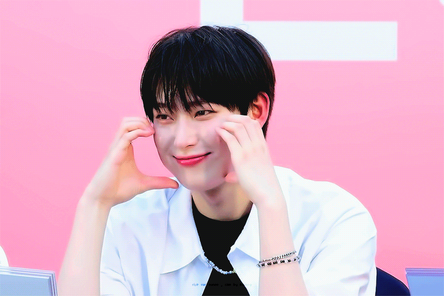 [잡담] 220706 신촌 김선우 진짜 떤나 예쁘다….. | 인스티즈