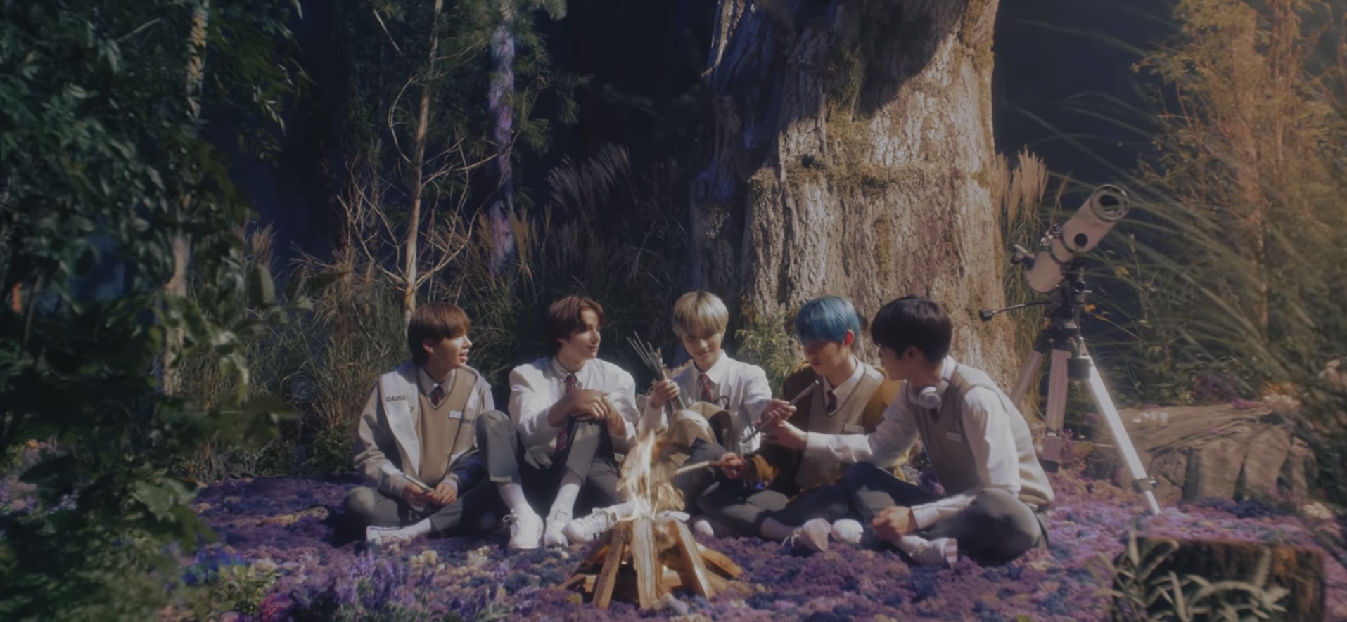 [정리글] 세계관, 컨셉 요소를 모두 담은 투바투 무대연출 | 인스티즈