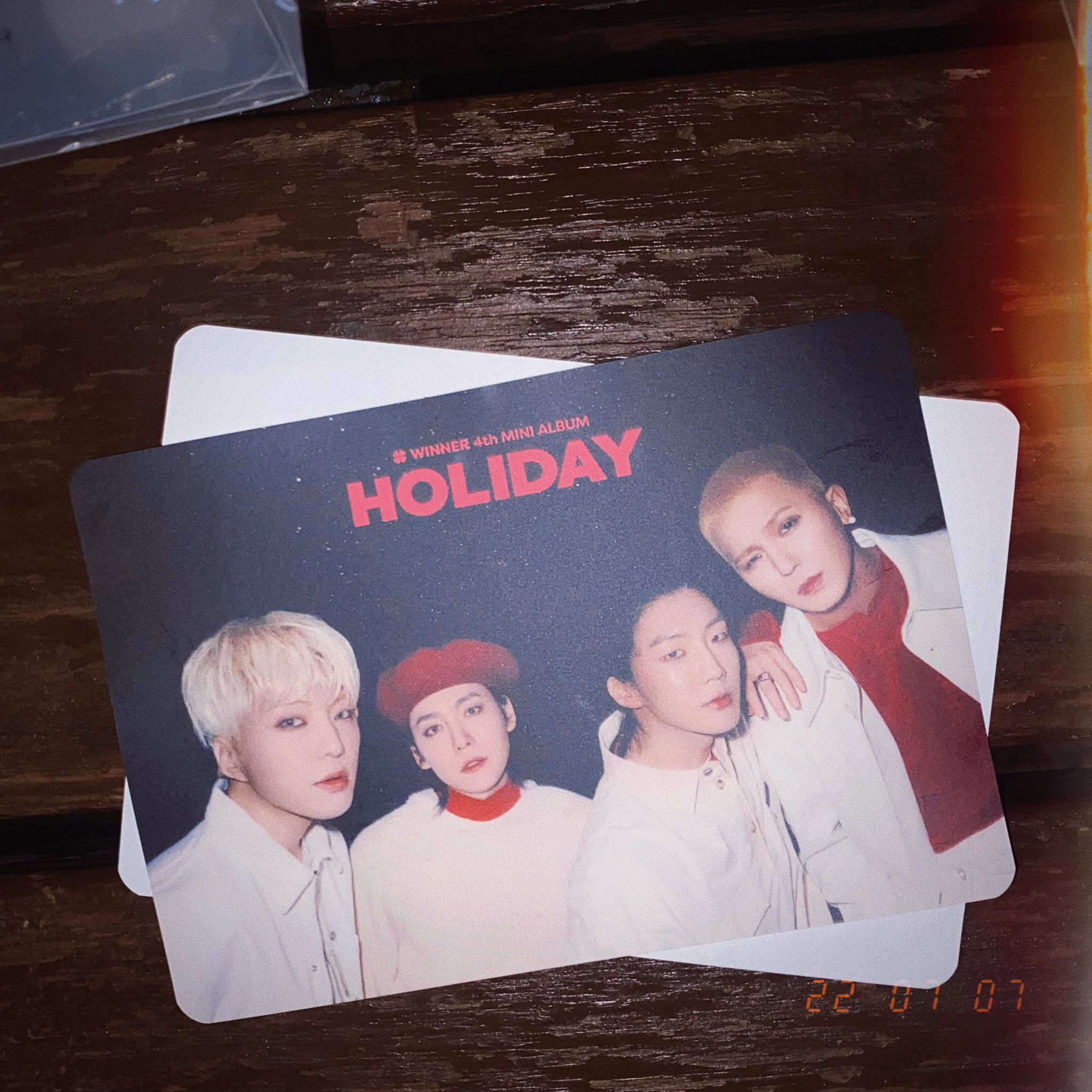 [잡담] 위너 머야 사녹끝나고 팬들한데 꽃 줬대 | 인스티즈