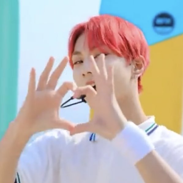 [잡담] 양정원 요즘 이 하트 하는거 손흥민 선수 하트를 보고 영감 받은거래 | 인스티즈