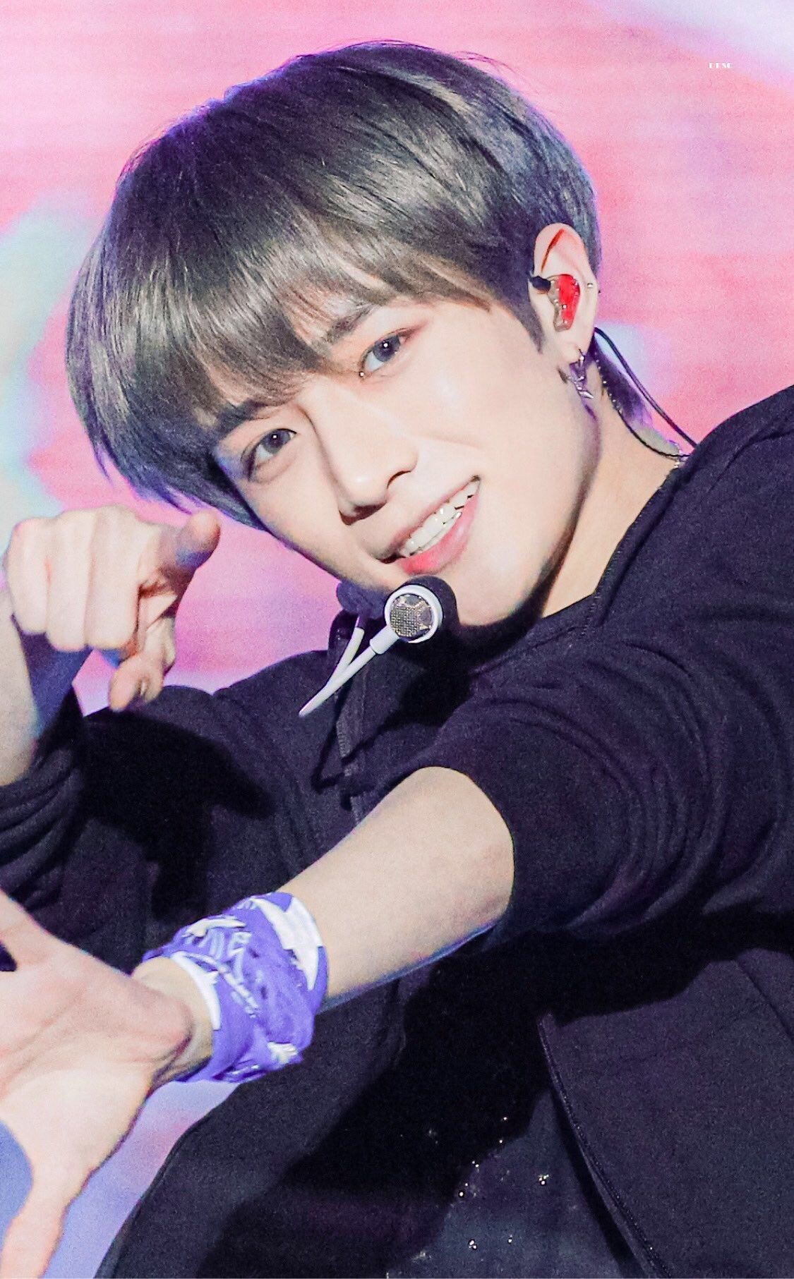 [잡담] 투바투 범규 무대 위 천년돌 모먼트가 너무 좋음.. | 인스티즈