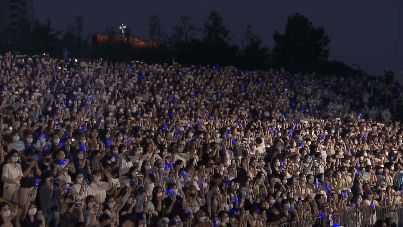 [잡담] 와 위너 게릴라 공연 사람 모인거봐... | 인스티즈