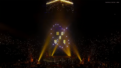 [잡담] 투바투 콘서트 무대 짤 다운 받은거 보는데 진짜 예쁘다 | 인스티즈