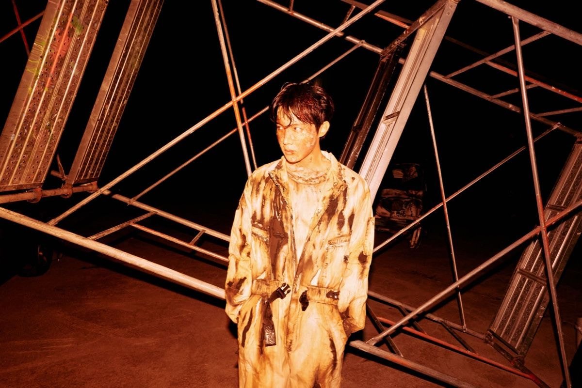 [잡담] 제이홉 사진 더 과몰입 오는게 파랗게 타 죽고싶다는 사람이... | 인스티즈