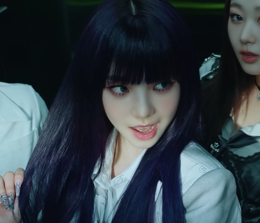 [잡담] 카리나 앞머리 내린 거 | 인스티즈