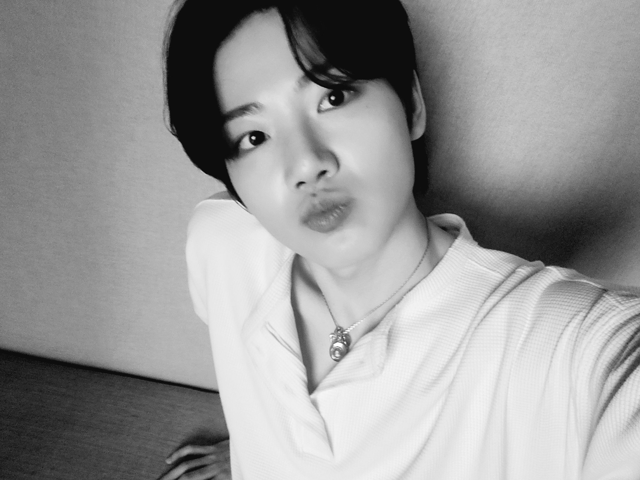 [잡담] 트레저 준규 너무 잘생겼어으우어어ㅓ.... | 인스티즈