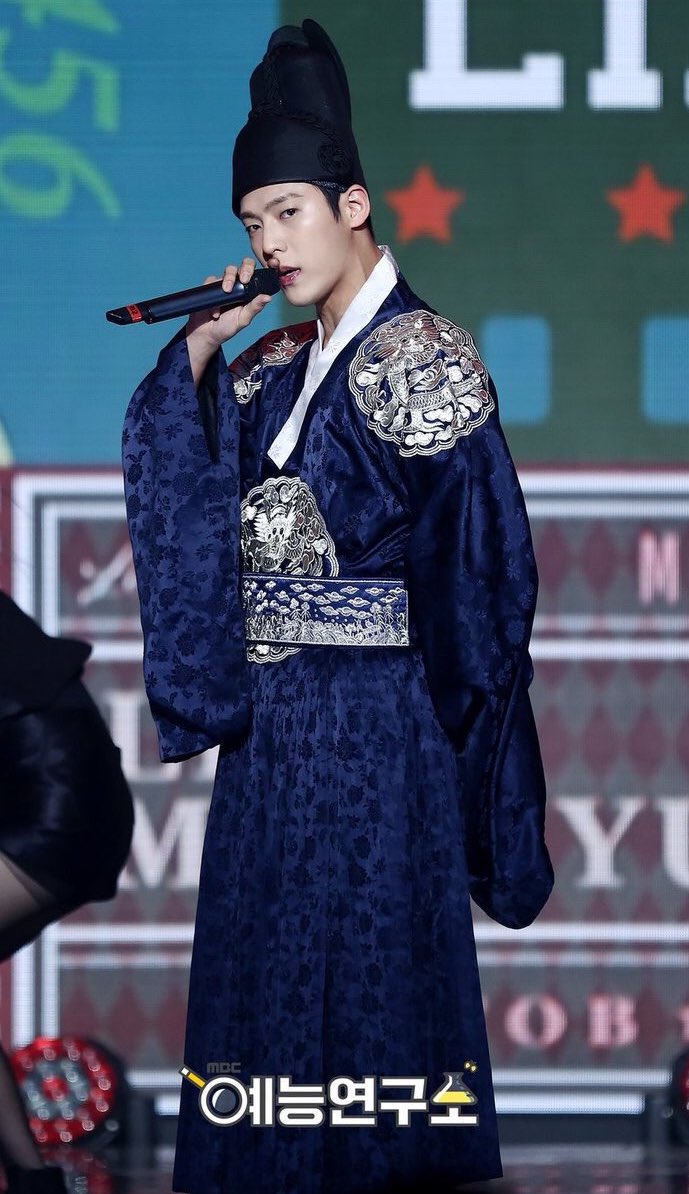 [잡담] 비투비 민혁이 인가 막방 의상 너무 좋다.. | 인스티즈