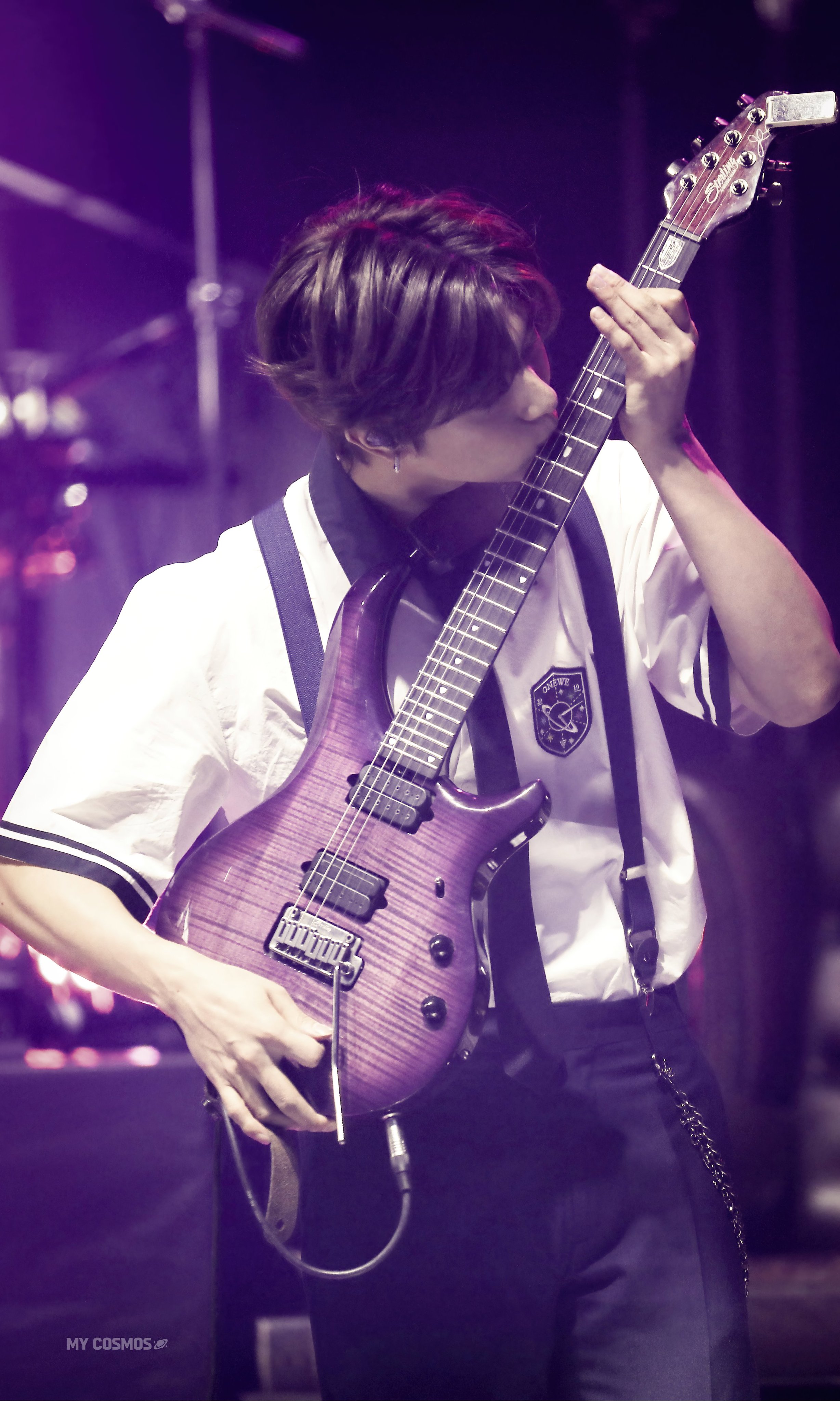 [잡담] 기타리스트가 기타에 뽀뽀하는거 어떻게 생각해 | 인스티즈