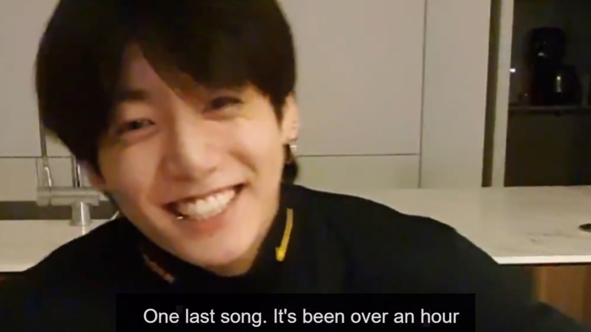 [잡담] 정국이가 말하는 "아 그럼 이제 마지막곡" | 인스티즈