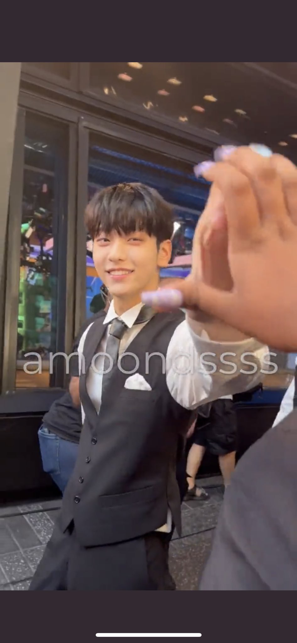 [잡담] 최수빈 왜 요새 점점 킹랑스러운 강아띠가 되어가는거임... | 인스티즈