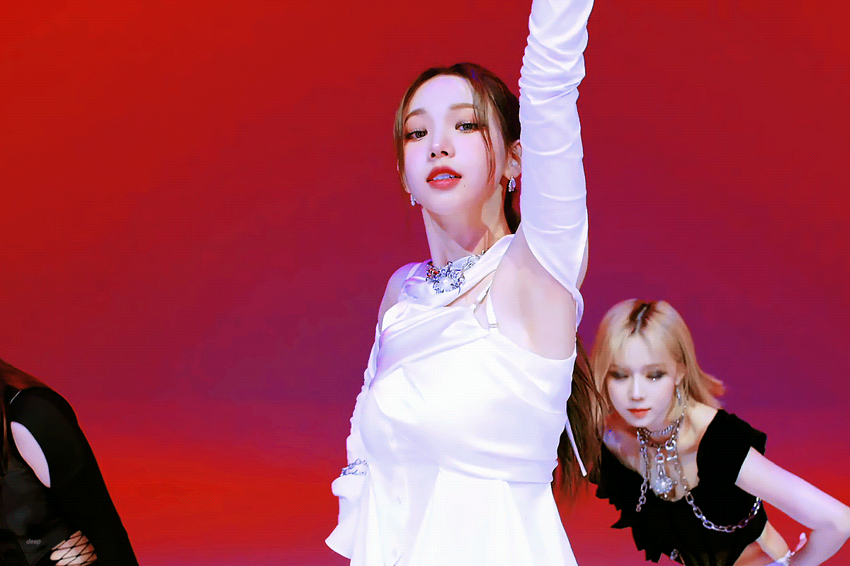 [잡담] 카리나 레전드 움짤 공유하러 왔읍니다 | 인스티즈