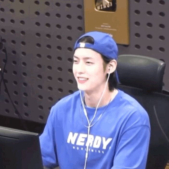 [잡담] KBS 비투비의 키스더라디오 지금 DJ가 10대 DJ라더니 | 인스티즈