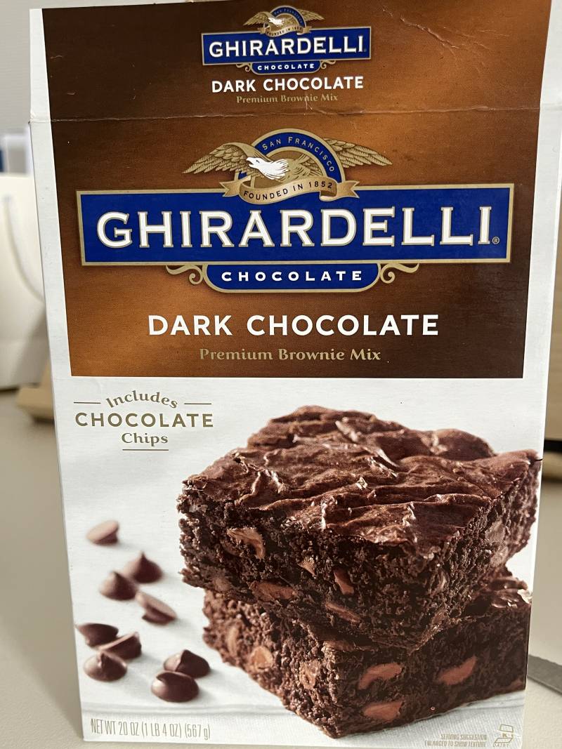 얘들아....아빠가 브라우니 사왔대서 먹으려고 뜯었는데 | 인스티즈