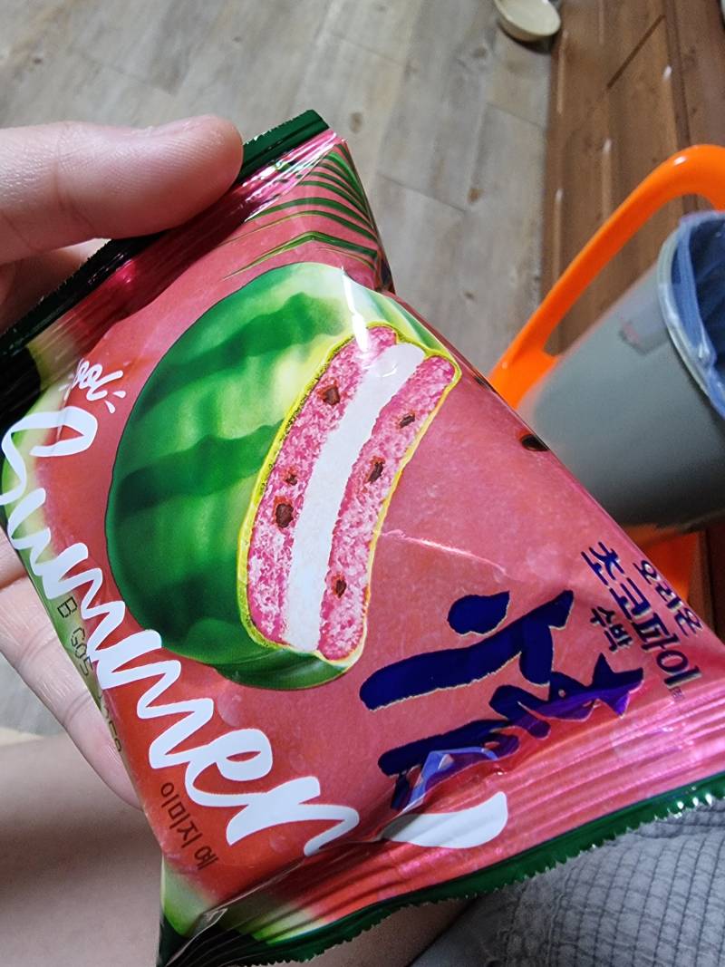 와아 초코파이 수박맛이란거 사보았다 | 인스티즈