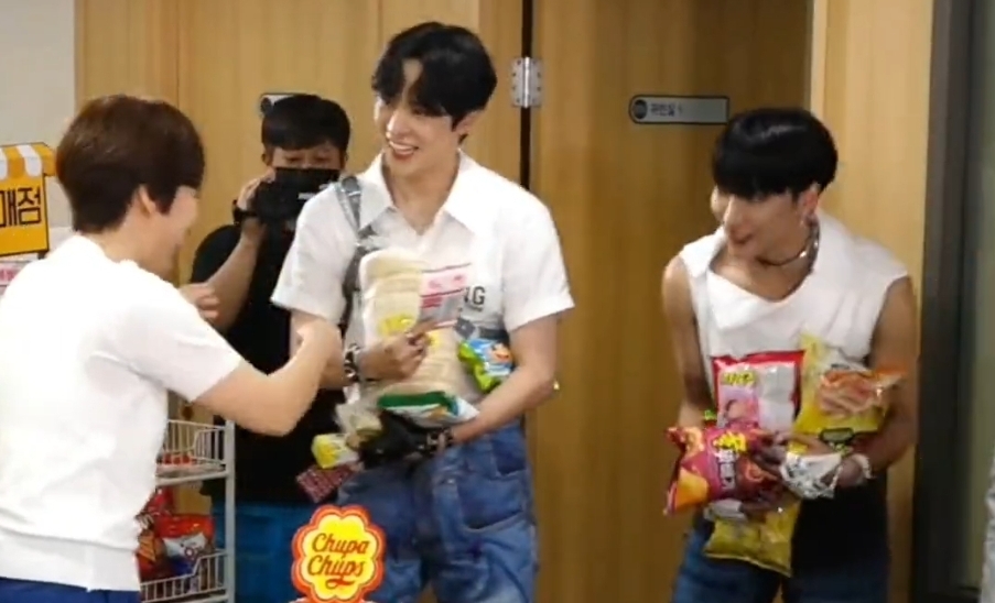 [잡담] 아 나 이 먹짱 둘 때문에 웃겨죽겠음 진짜ㅋㅋㅋㅋㅋㅋㅋㅋㅋ | 인스티즈