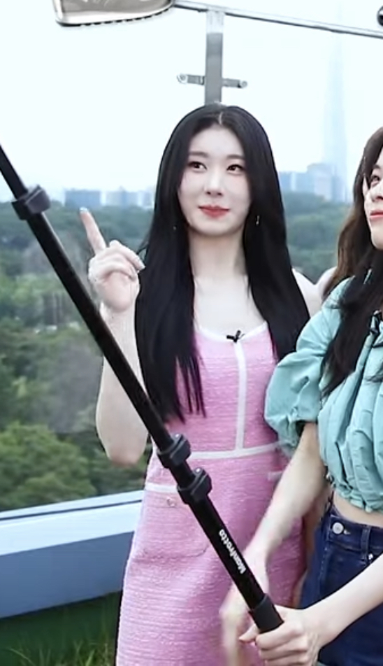 [잡담] 있지 응원법 영상 보는데 채령이 넘 예뽀... | 인스티즈