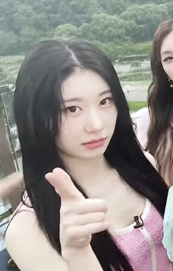 [잡담] 있지 응원법 영상 보는데 채령이 넘 예뽀... | 인스티즈