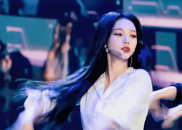 [잡담] 카리나 셔츠 개에바........... | 인스티즈