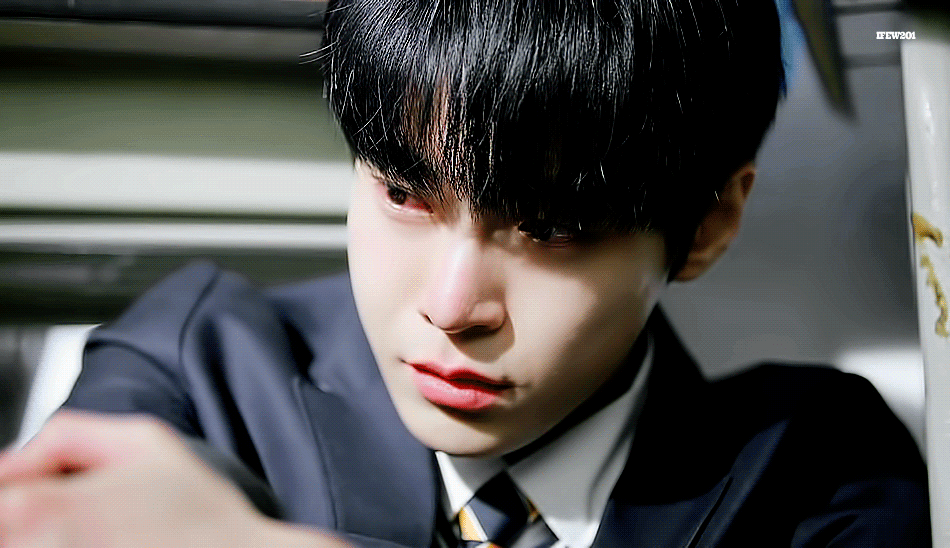 [잡담] 도영 이 남자가,,어떤 얼굴로 우는지,,알고싶지않앗는대 | 인스티즈