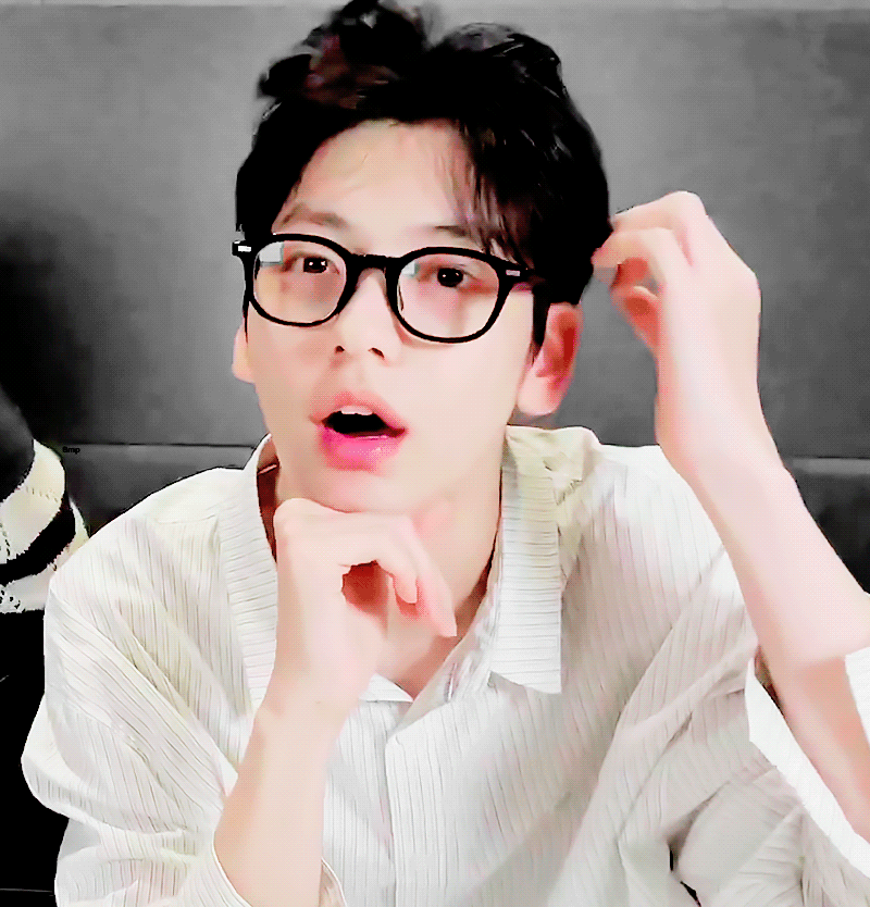 [잡담] 투바투 수빈 요즘 젤 잘생겼어... | 인스티즈