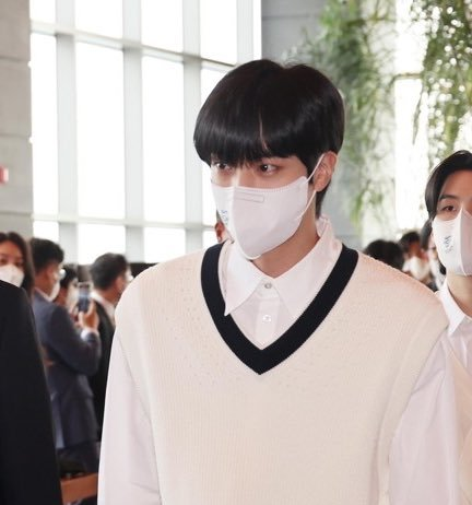 [잡담] 방탄 진 오늘 머리 완젼 동구래미야 | 인스티즈