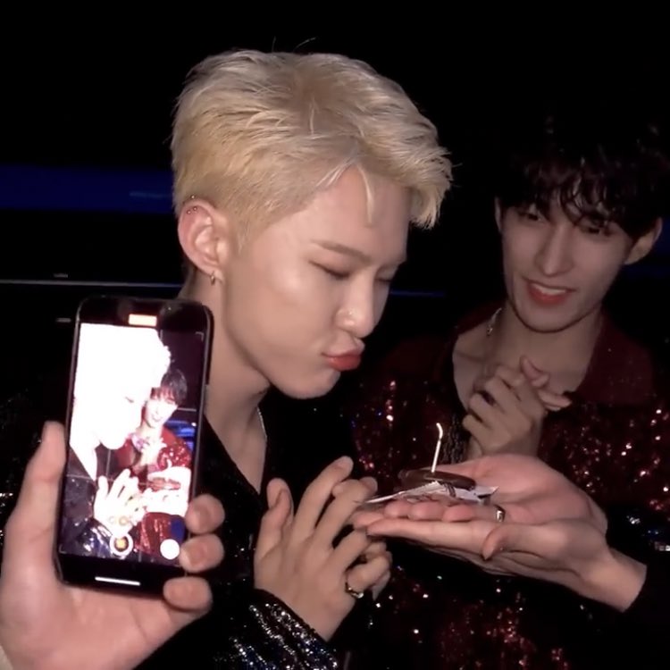 [잡담] 세븐틴 이 장면 모든 게 귀여워.. | 인스티즈