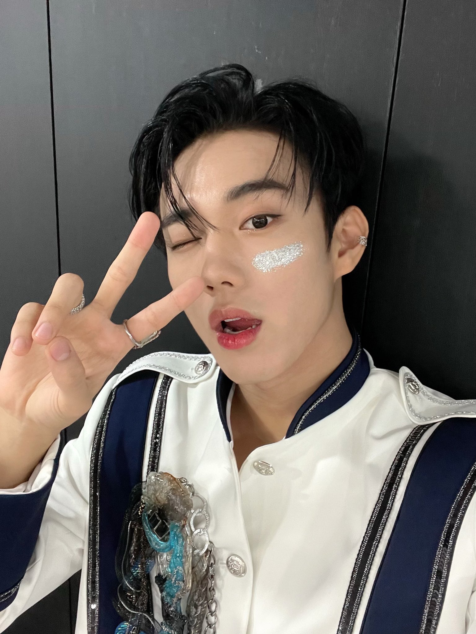 [잡담] 요즘 이분 눈에 띈다 | 인스티즈