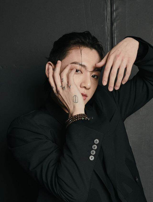 [잡담] 한명은 미국 한명은 파리 분위기 그 잡채인데 이 둘이 어떻게 같은 팀인걸까... | 인스티즈