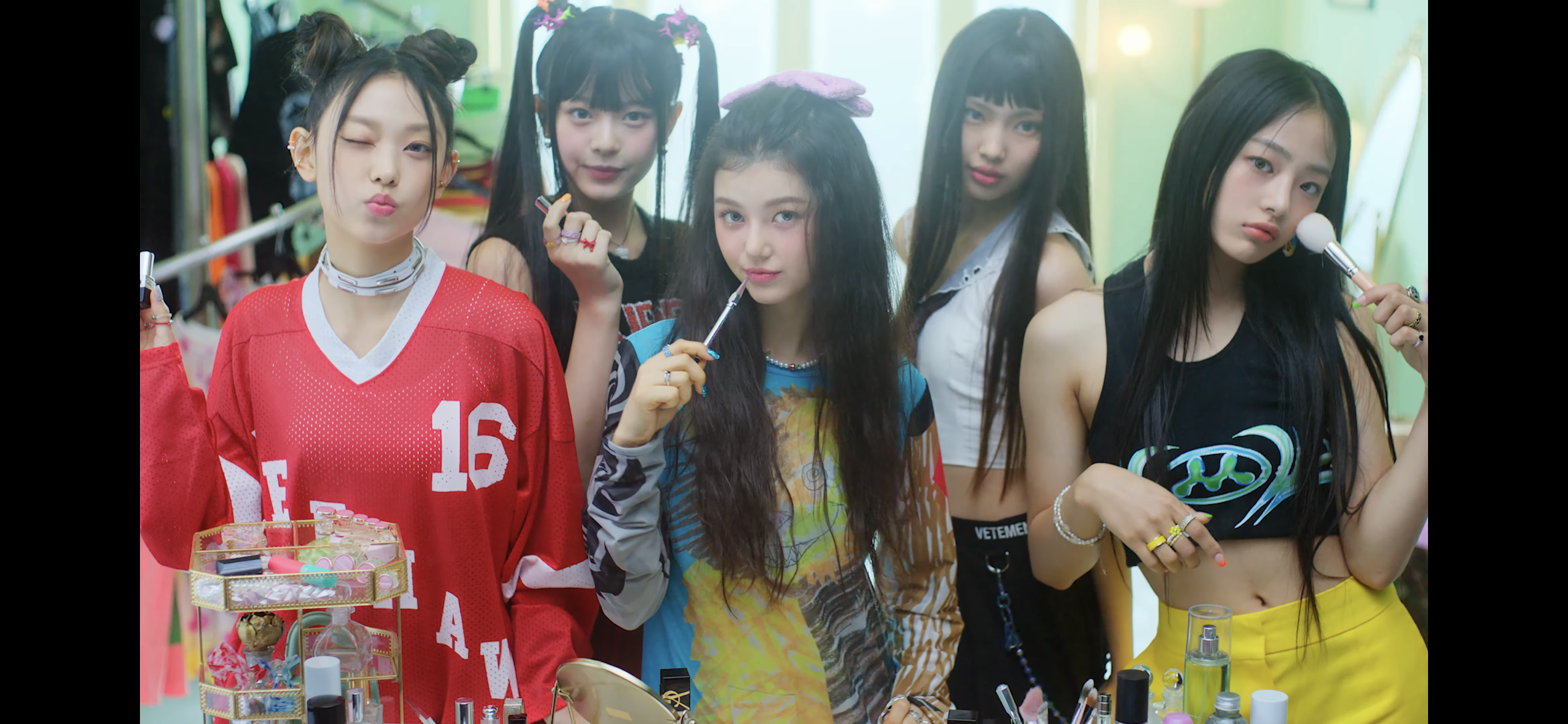 [잡담] 뉴진스 이 분 누구야? | 인스티즈