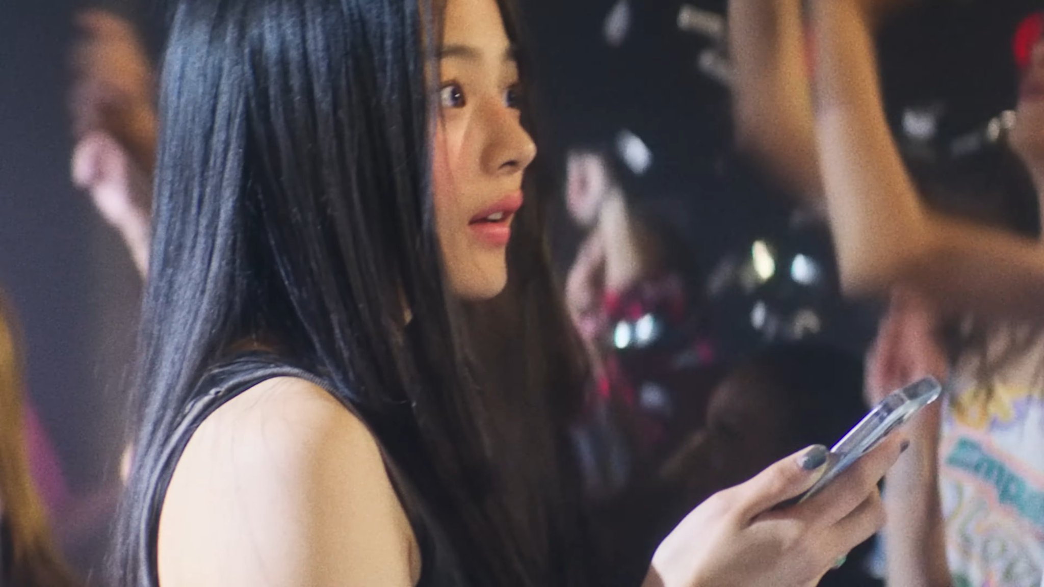 [잡담] 뉴진스 이 친구 이름 뭐야?? | 인스티즈