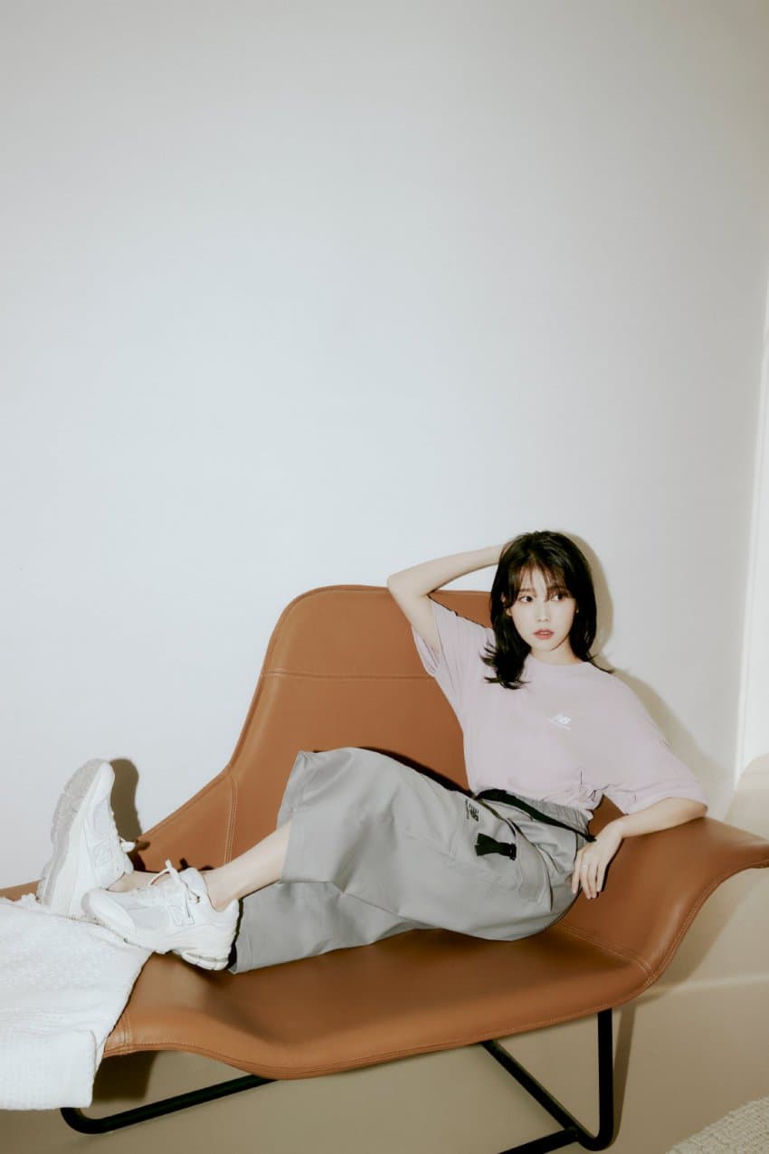 [잡담] 아이유 조만간 얼굴 없어지는거 아닌가 | 인스티즈