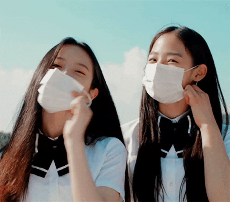 [잡담] 뉴진스 퍼투댄 뮤비 두명 이렇게 맞아?? | 인스티즈