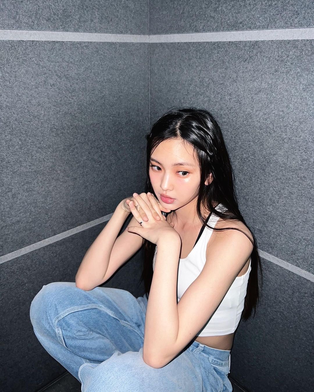 [잡담] 뉴진스 막내 혜인이 너무 예쁘다 | 인스티즈