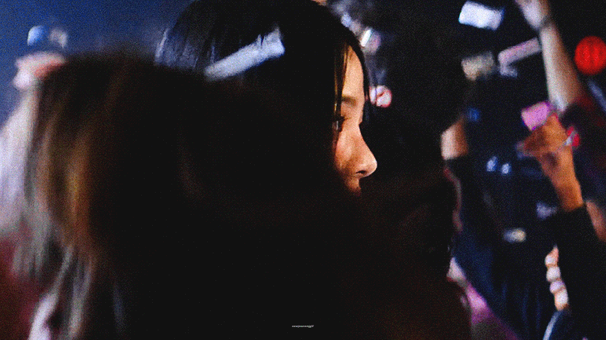 [잡담] 민지 진짜 분위기 있게 예쁜데 거기에 콧대랑 입술이 ㄹㅇ 한몫 하는것 같음 | 인스티즈