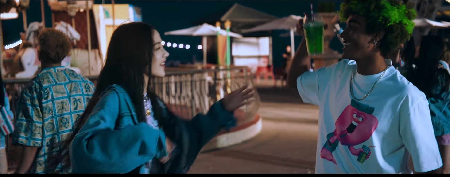 [잡담] 민희진..민지 MV 초록색 하나로 연애감정 표현한거봐... | 인스티즈