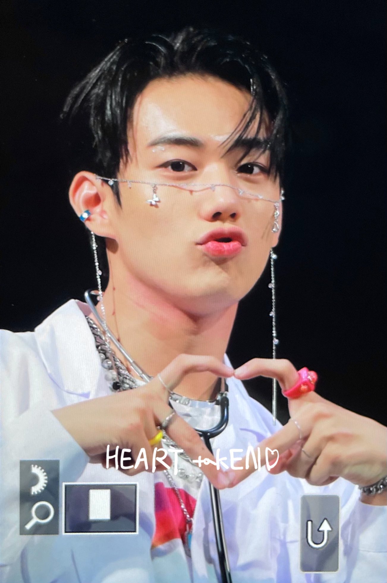 [잡담] 요즘 이분 눈에 띈다 | 인스티즈