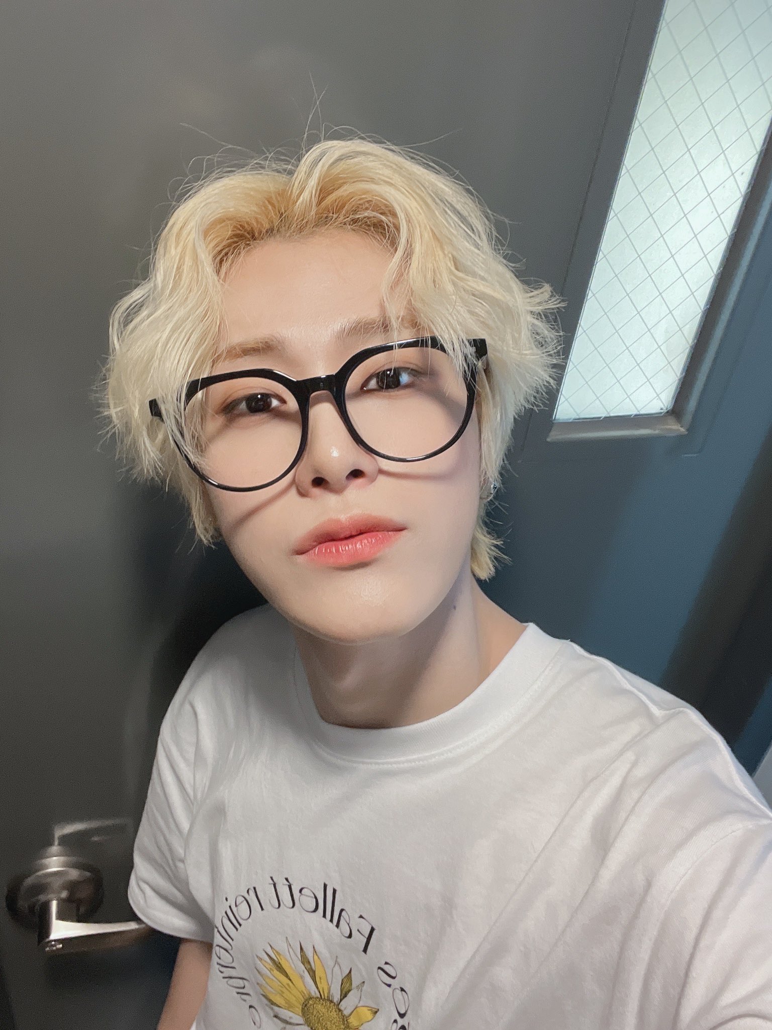 [잡담] 이 남자가 너무 좋은데 어떡함... | 인스티즈