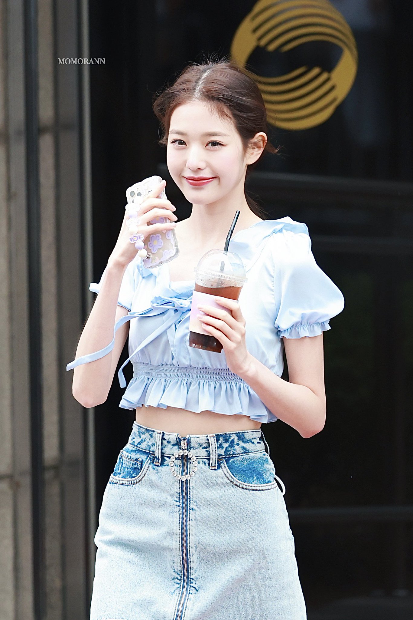 [잡담] 근데 원영이 얼굴 조막만 하면서 턱도 은근 있는거 너무 신기해 | 인스티즈