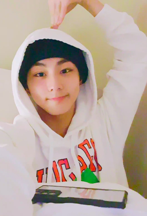 [잡담] 정원이 오늘 라이브 쌩얼봐............. | 인스티즈